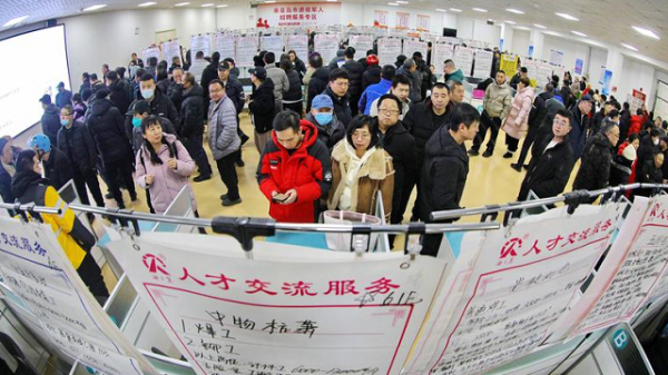 线上炒股配资之家网 财政部部长蓝佛安：中国将采取更加积极有为的宏观政策